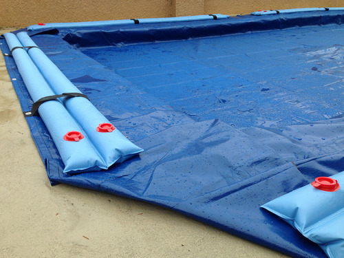 Pool-cover-water-tube.jpg